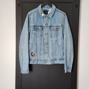 BDG URBAN OUTFITTERS EMBROIDERED DUCK  ON COLLAR & PATCH ON BOTTOM JEAN JACKET